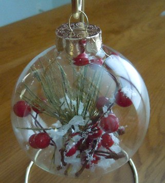 Christmas craft - snow berry ornament